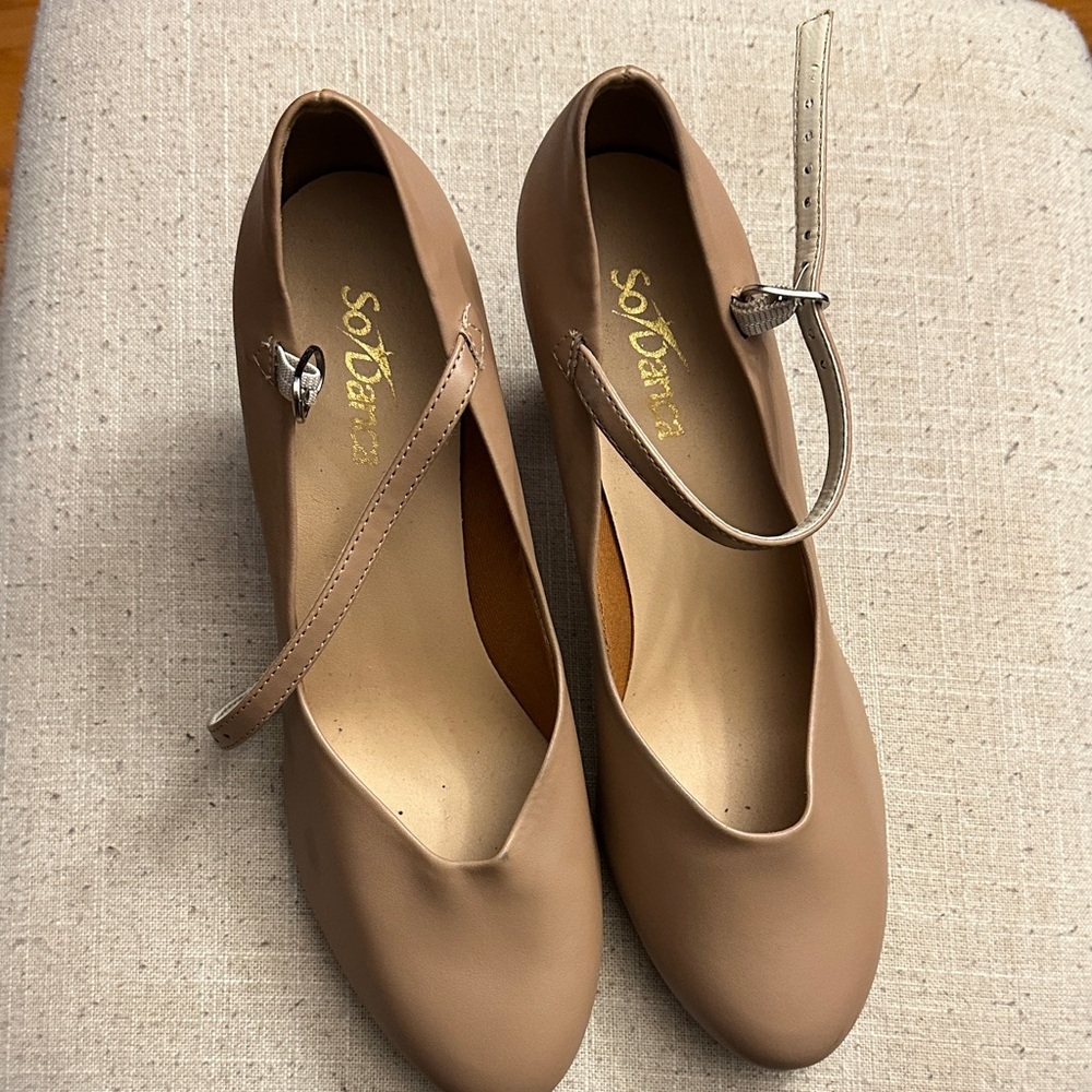 So Danca Women's Tan Heels
